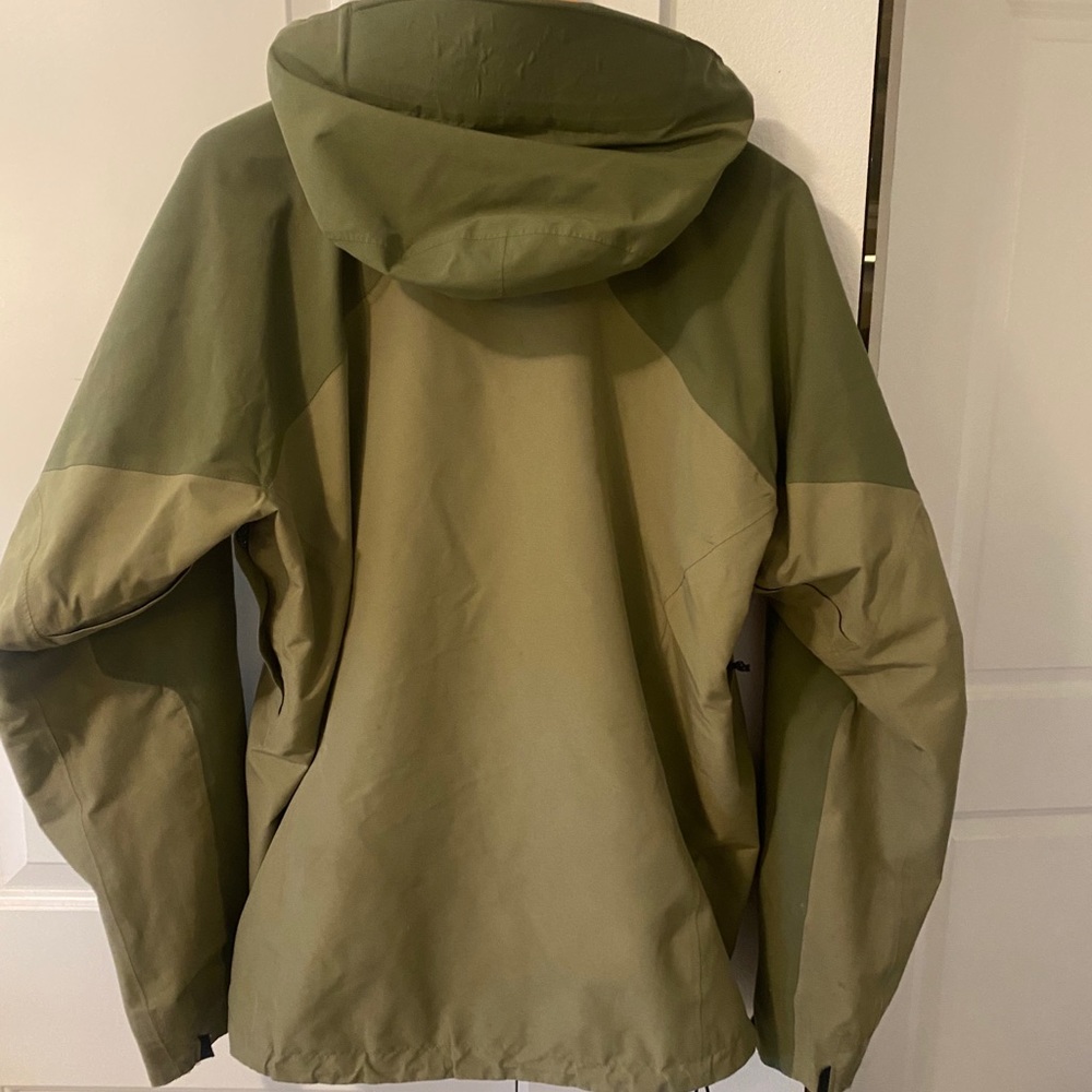 Mountain Hardware Gortex Winter Shell Jacket